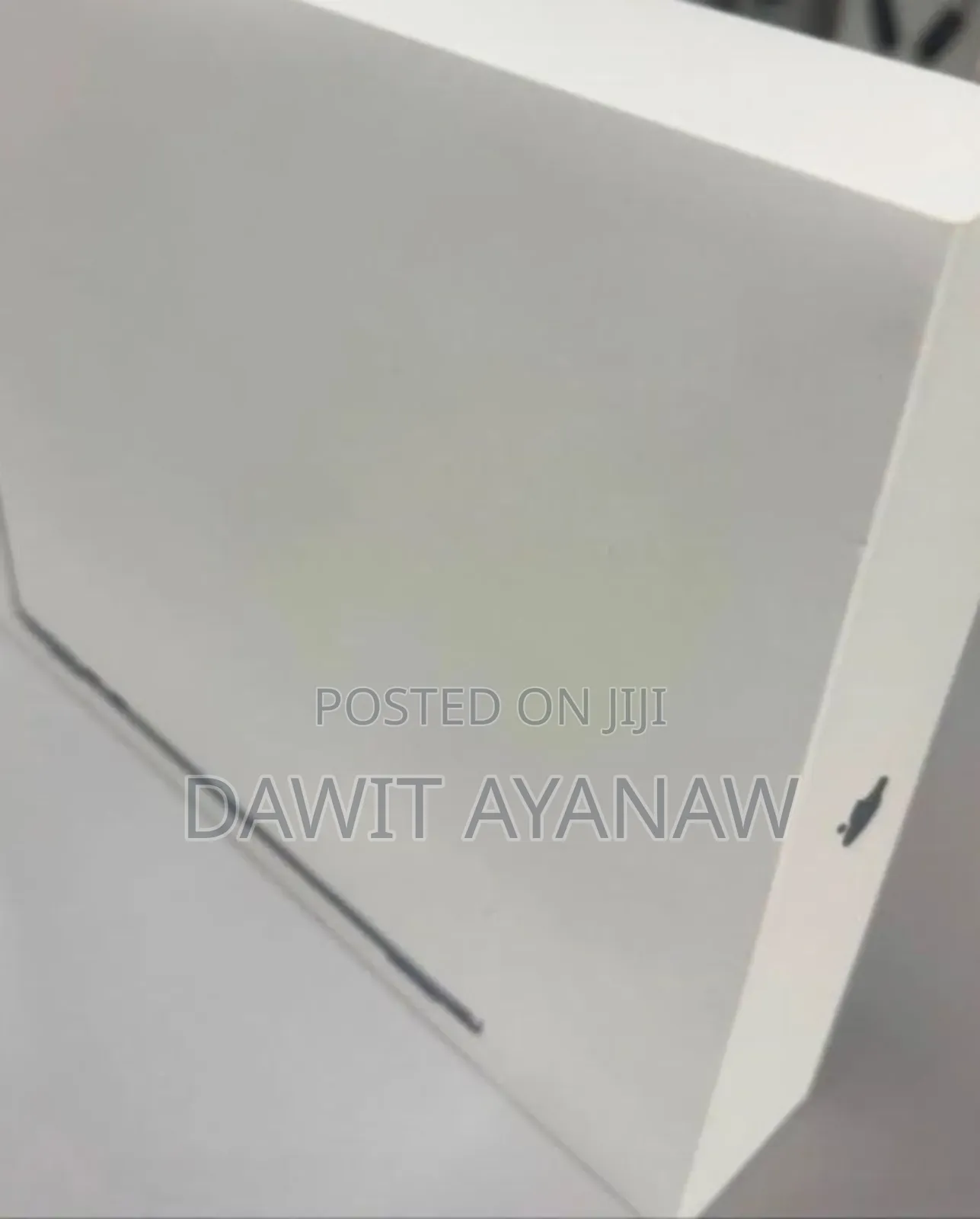 New Laptop Apple MacBook Air 2025 M4 13-Inch 16GB Apple M4 SSD 256GB