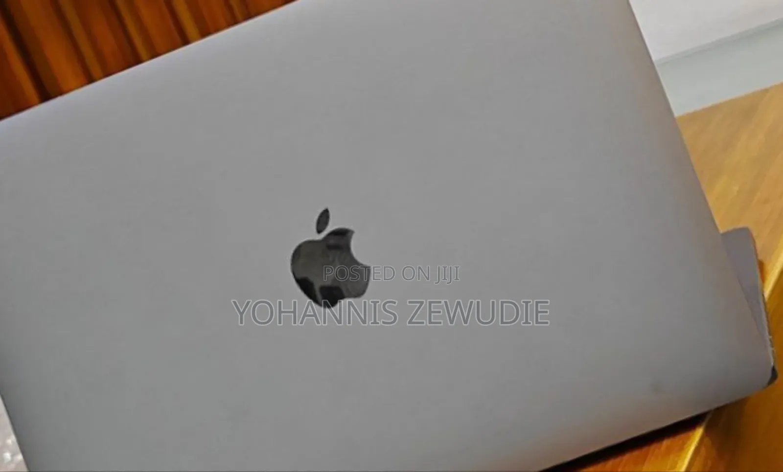 New Laptop Apple MacBook Pro 2020 8GB Intel Core I5 SSD 256GB