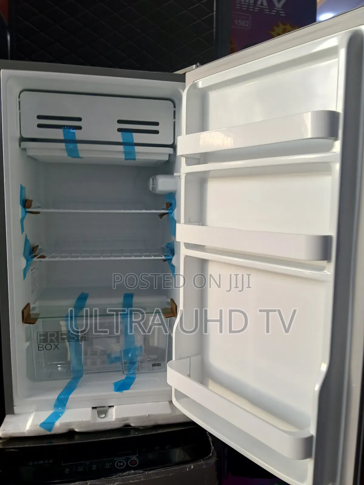 Media Refrigerator 142l