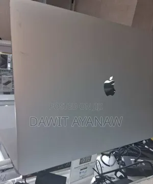 New Laptop Apple MacBook Pro 2019 16GB Intel Core I7 SSD 512GB