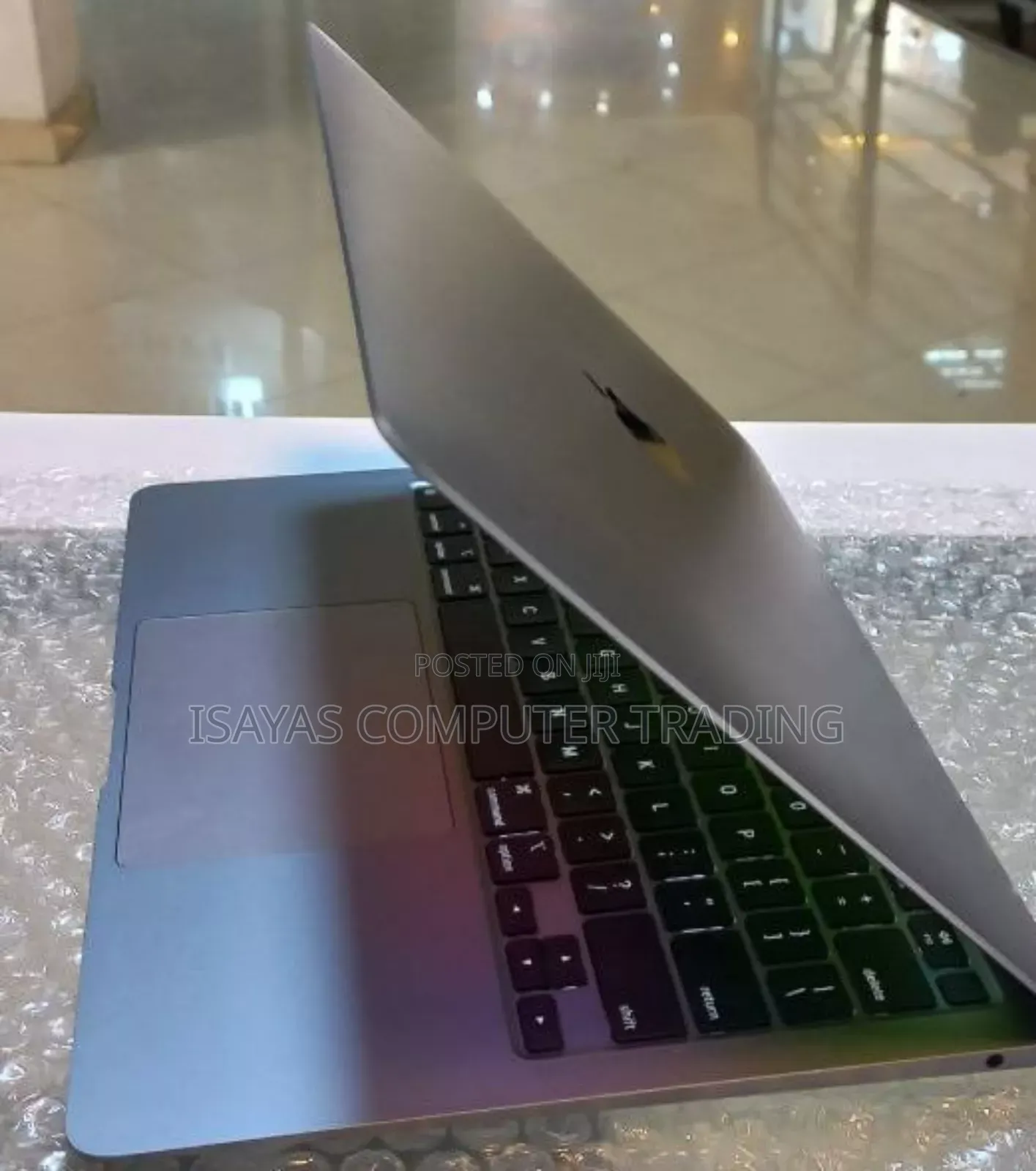 New Laptop Apple MacBook Pro M1 8GB SSD 256GB