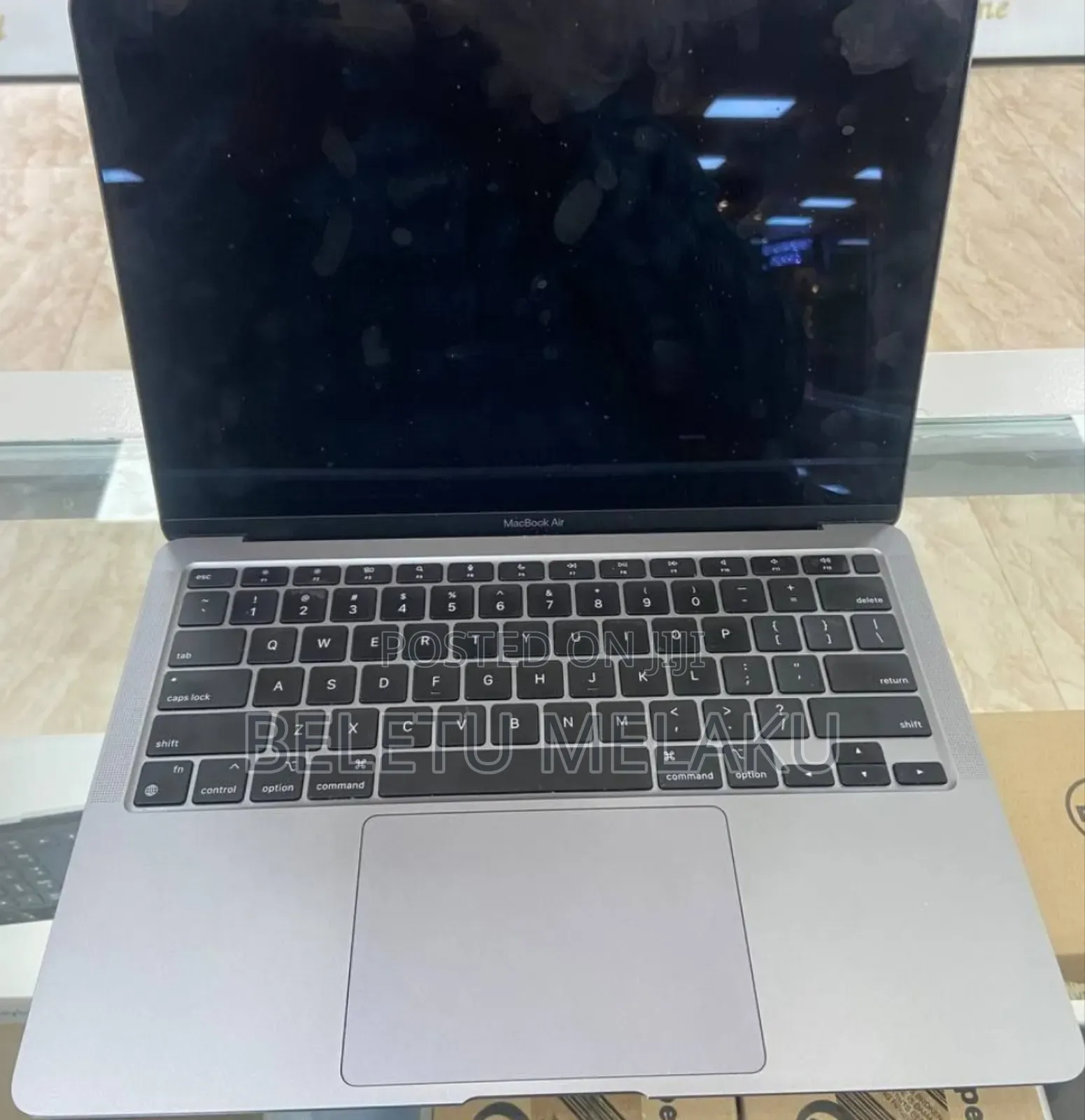 New Laptop Apple MacBook Pro M1 8GB Apple M1 SSD 256GB
