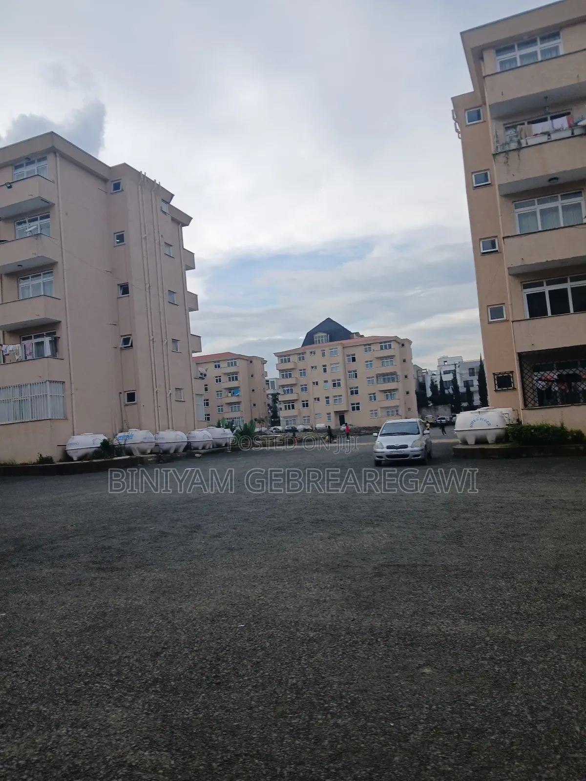 Furnished 2bdrm Apartment in Apartment, Yeka for rent