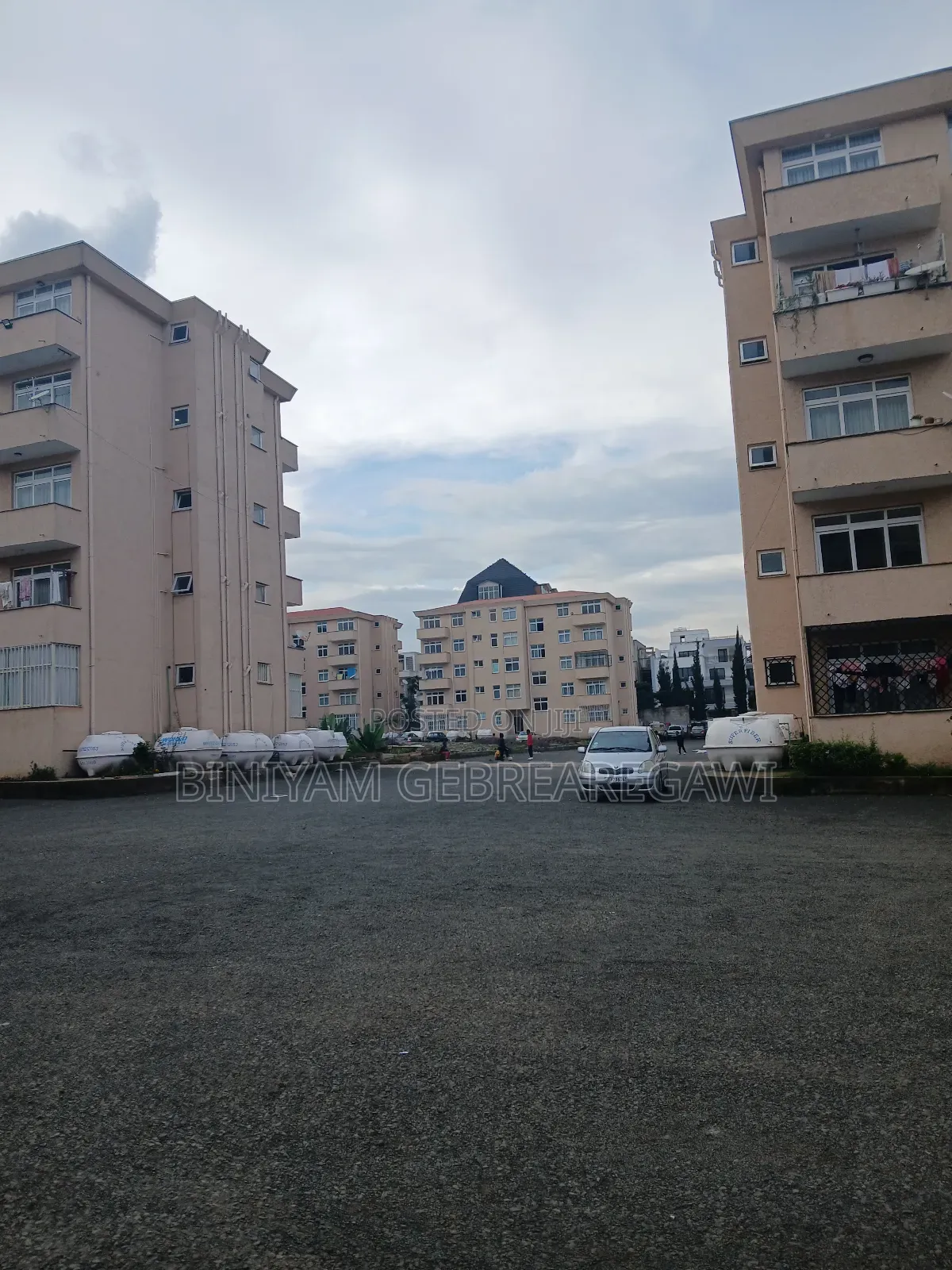 Furnished 2bdrm Apartment in Apartment, Yeka for rent