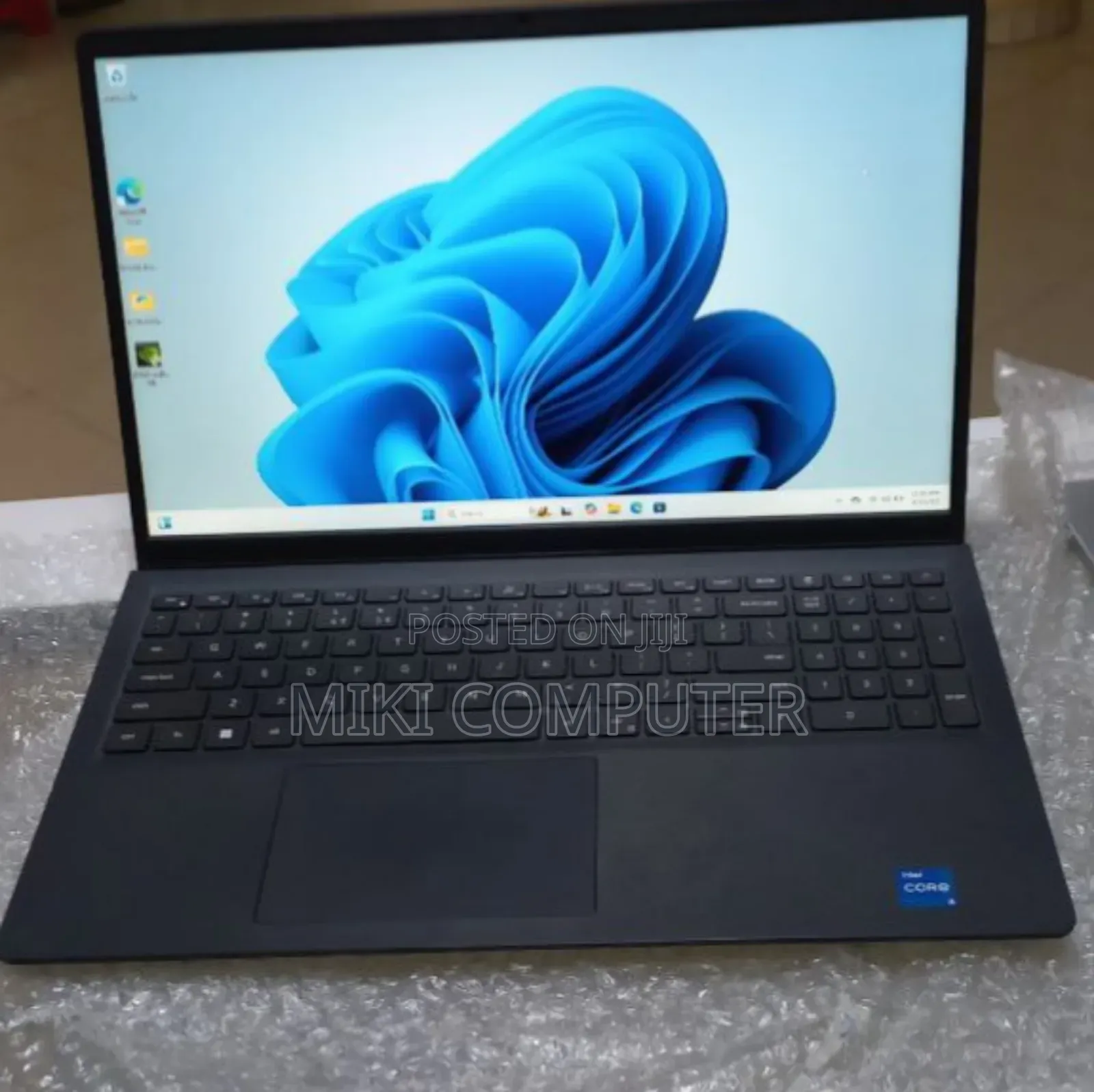 New Laptop Dell Vostro 1015 8GB Intel Core i5 SSD 1T