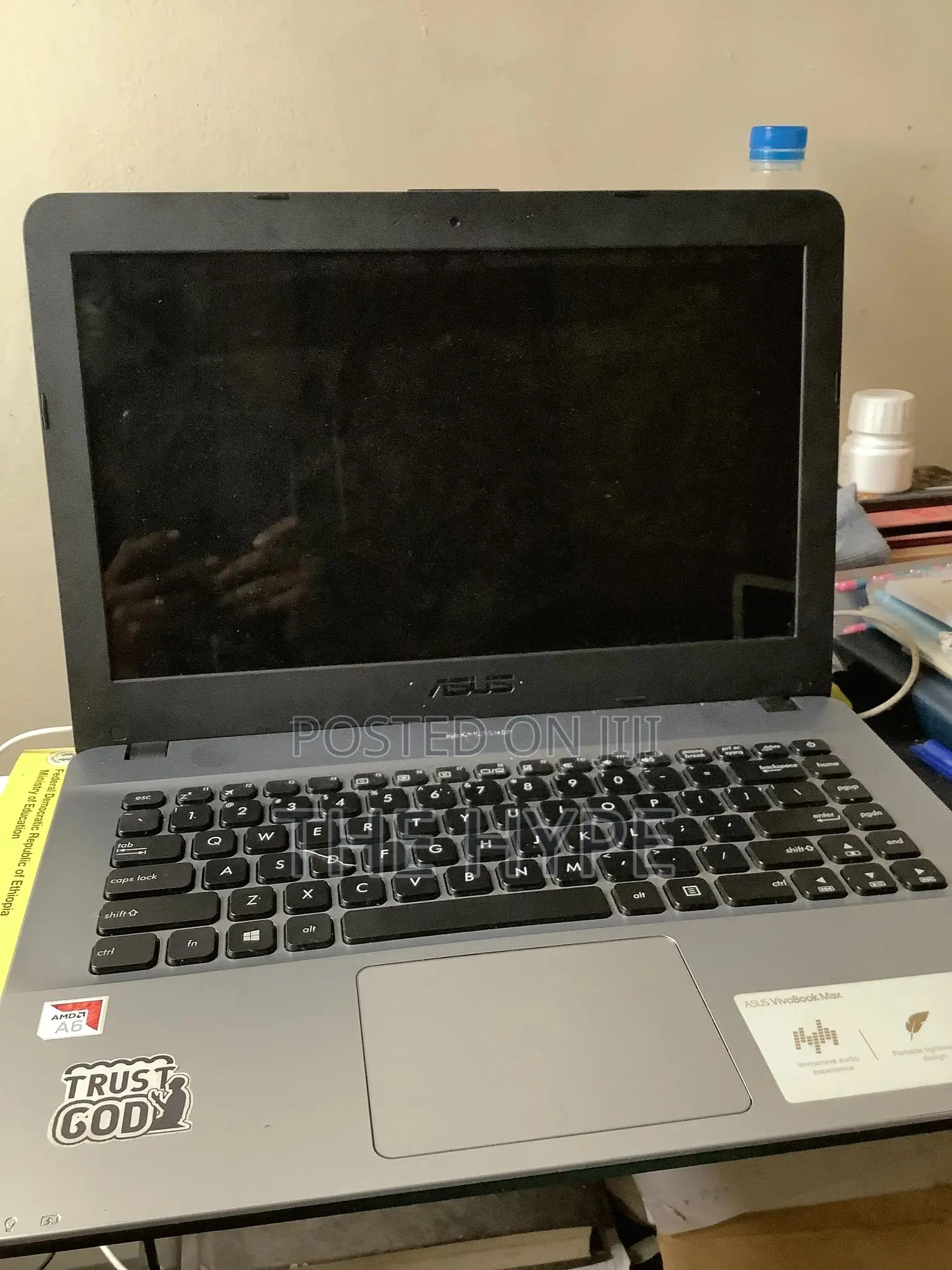 Laptop Asus VivoBook 15 X505BA 4GB AMD Ryzen 9 HDD 500GB
