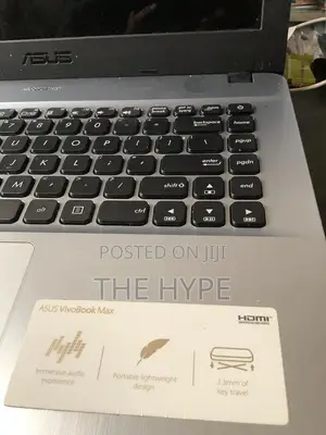 Laptop Asus VivoBook 15 X505BA 4GB AMD Ryzen 9 HDD 500GB