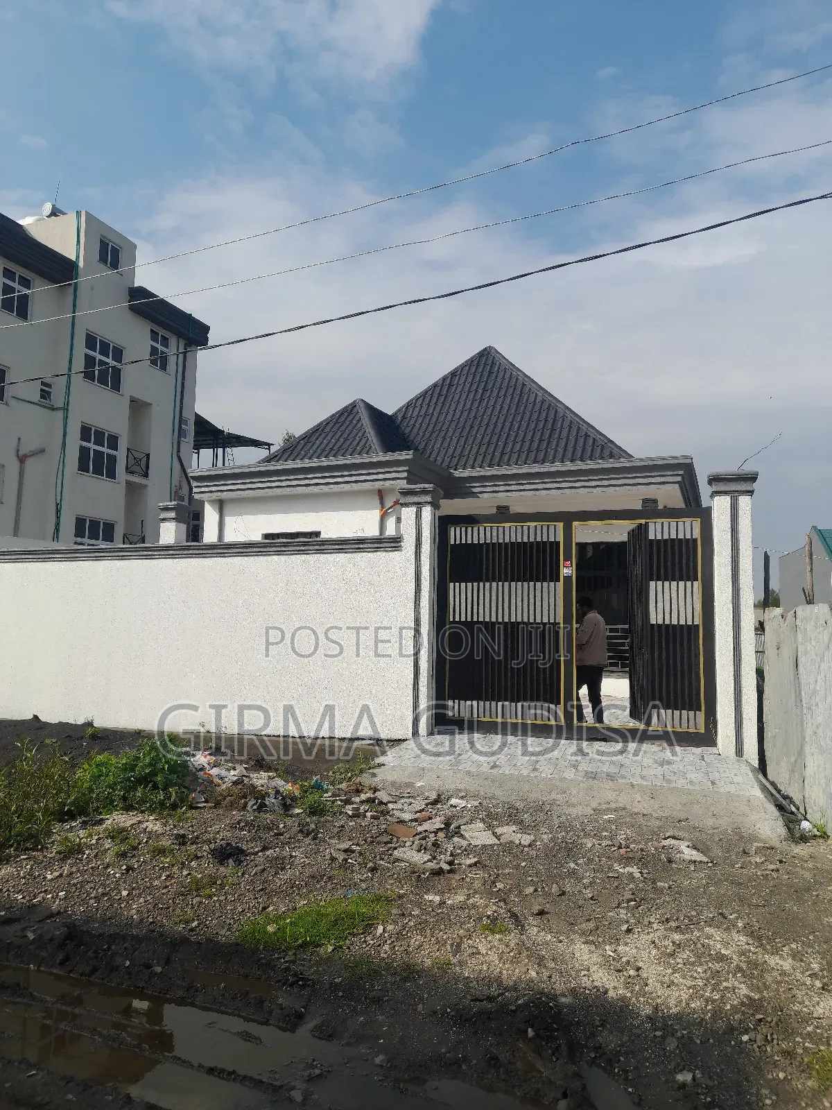 Furnished 6bdrm Villa in Villa, Oromia-Finfinne for sale