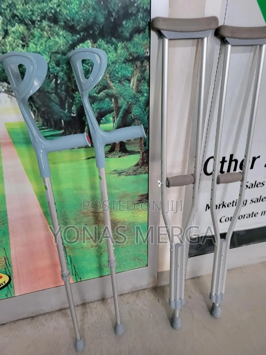 Elbow/Axillary Crutches壺審(Includes Two Crutches)鄰幣crutches÷ Crutches