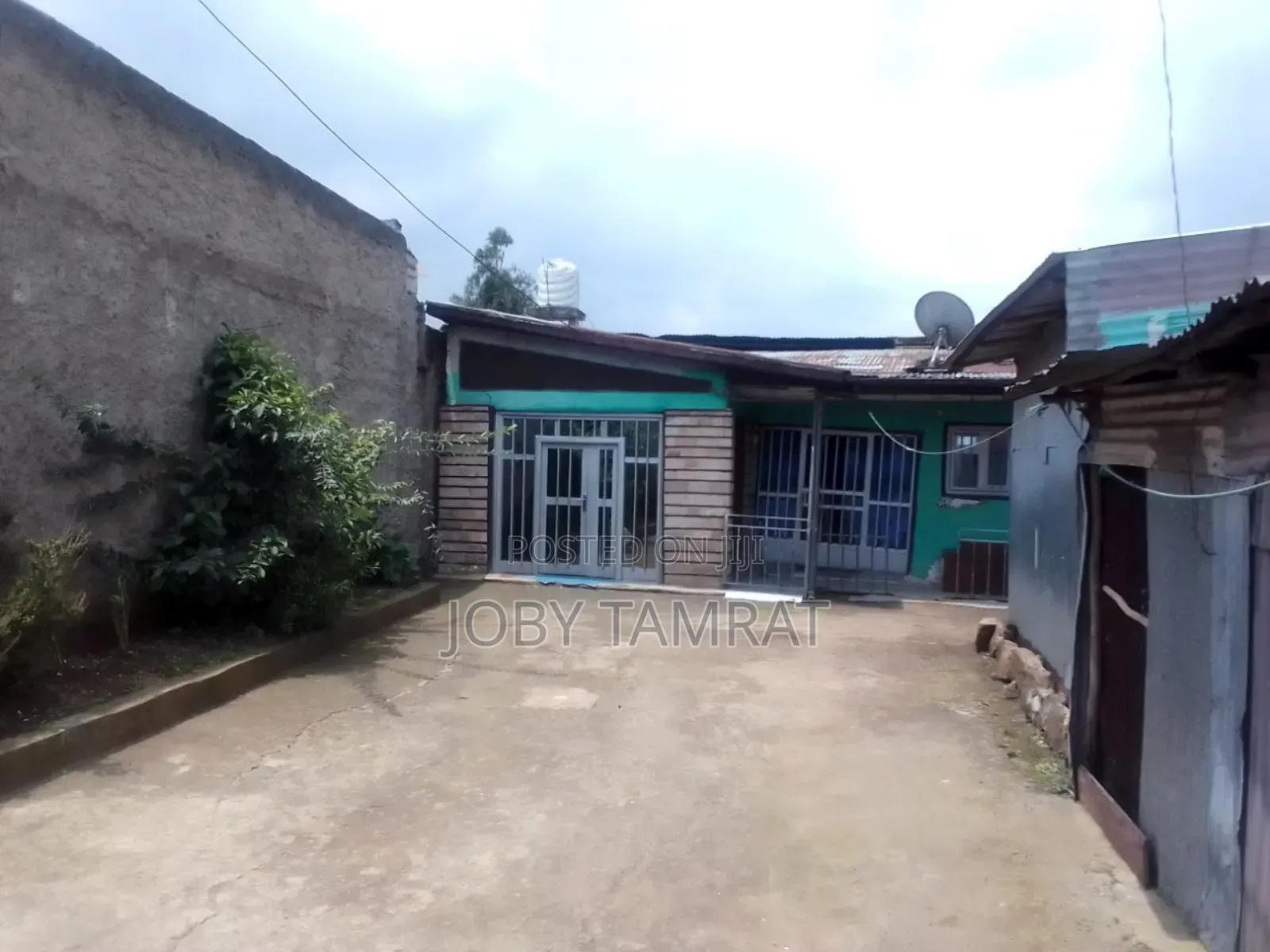 3bdrm House in Kolfe Keranio for sale