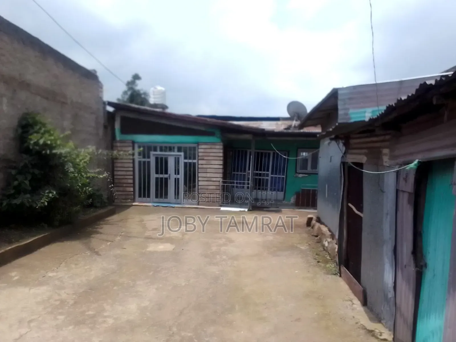 3bdrm House in Kolfe Keranio for sale