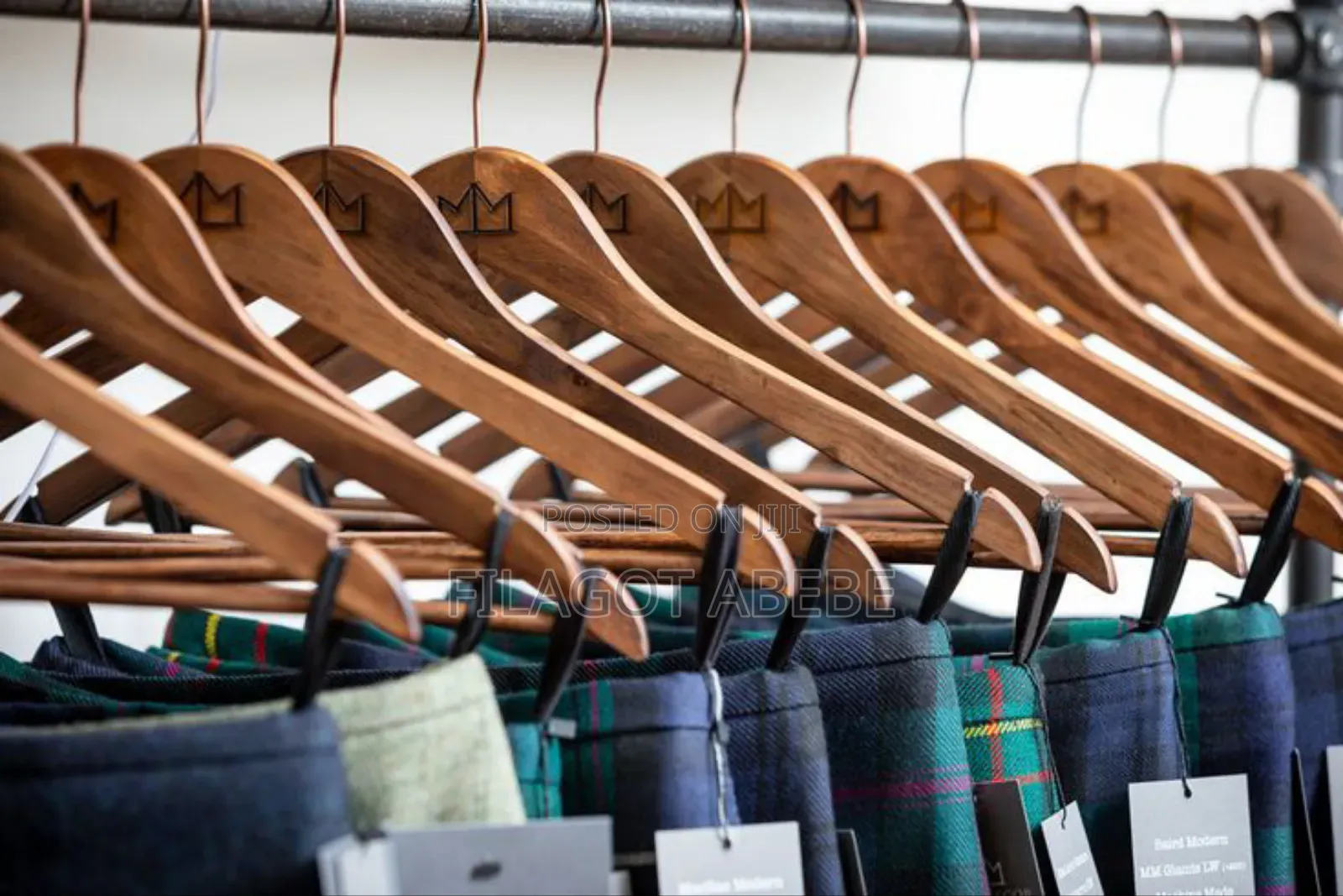 Set of 20 Natural Wood Fabric Hangers.Space Saving ,Highly Effecient