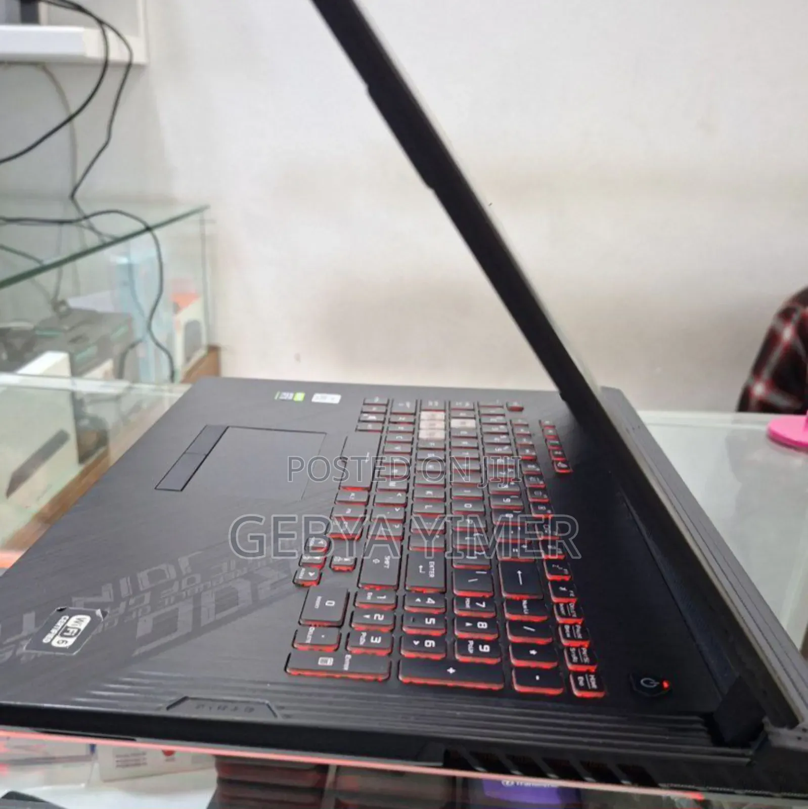 New Laptop Asus ROG Strix SCAR 15 8GB Intel Core I7 SSD 1T