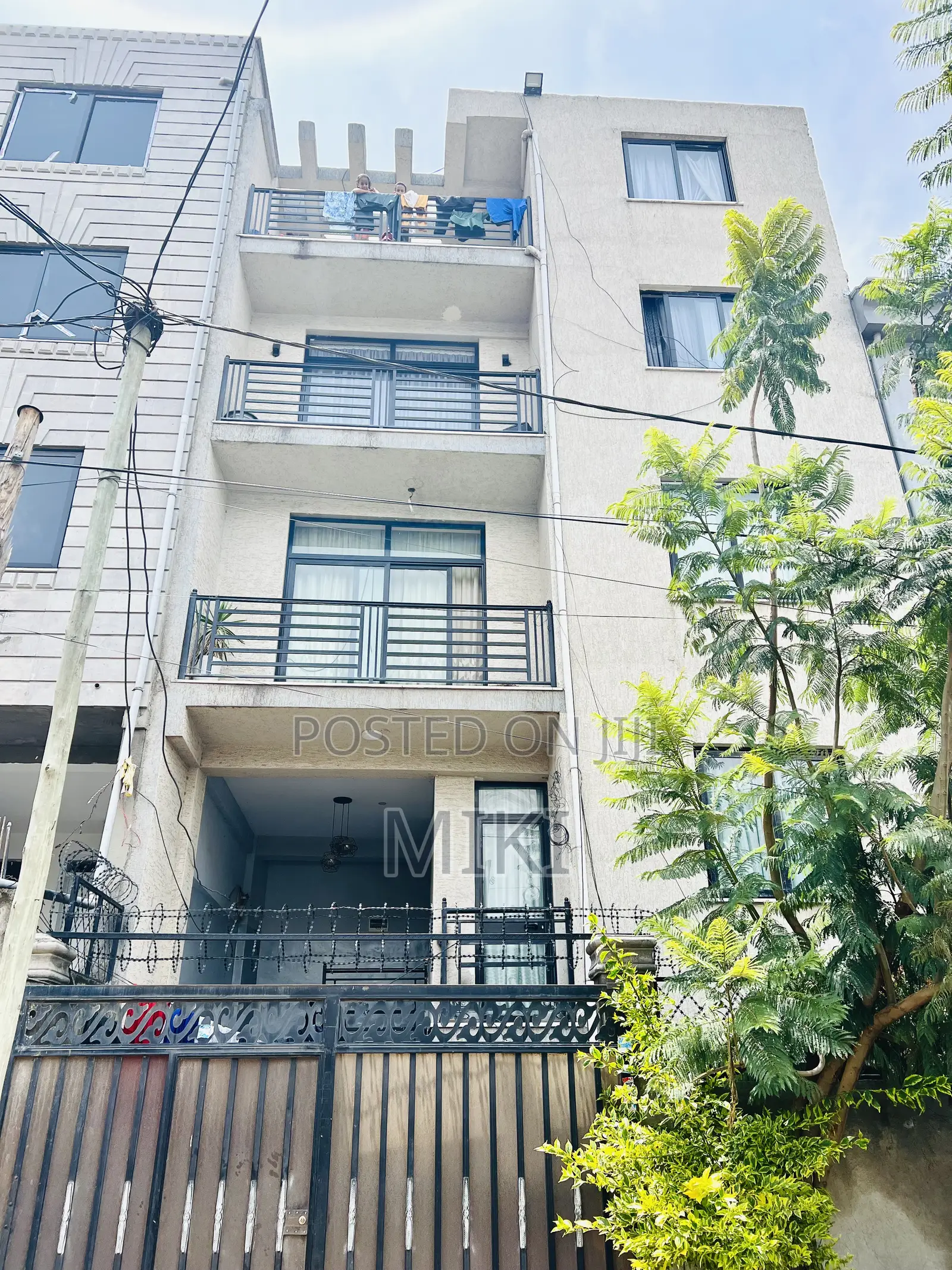 Furnished 5bdrm Townhouse/Terrace in Haile Garment, Nifas Silk-Lafto