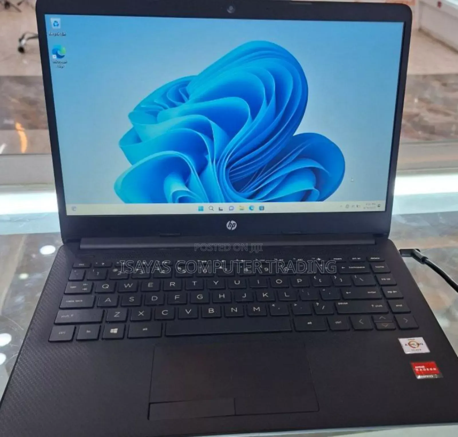 New Laptop HP Stream Notebook 4GB AMD SSD 128GB