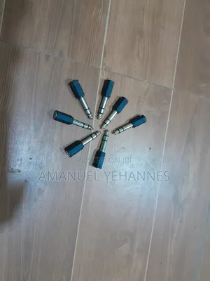 Photo - Banana to Headphone