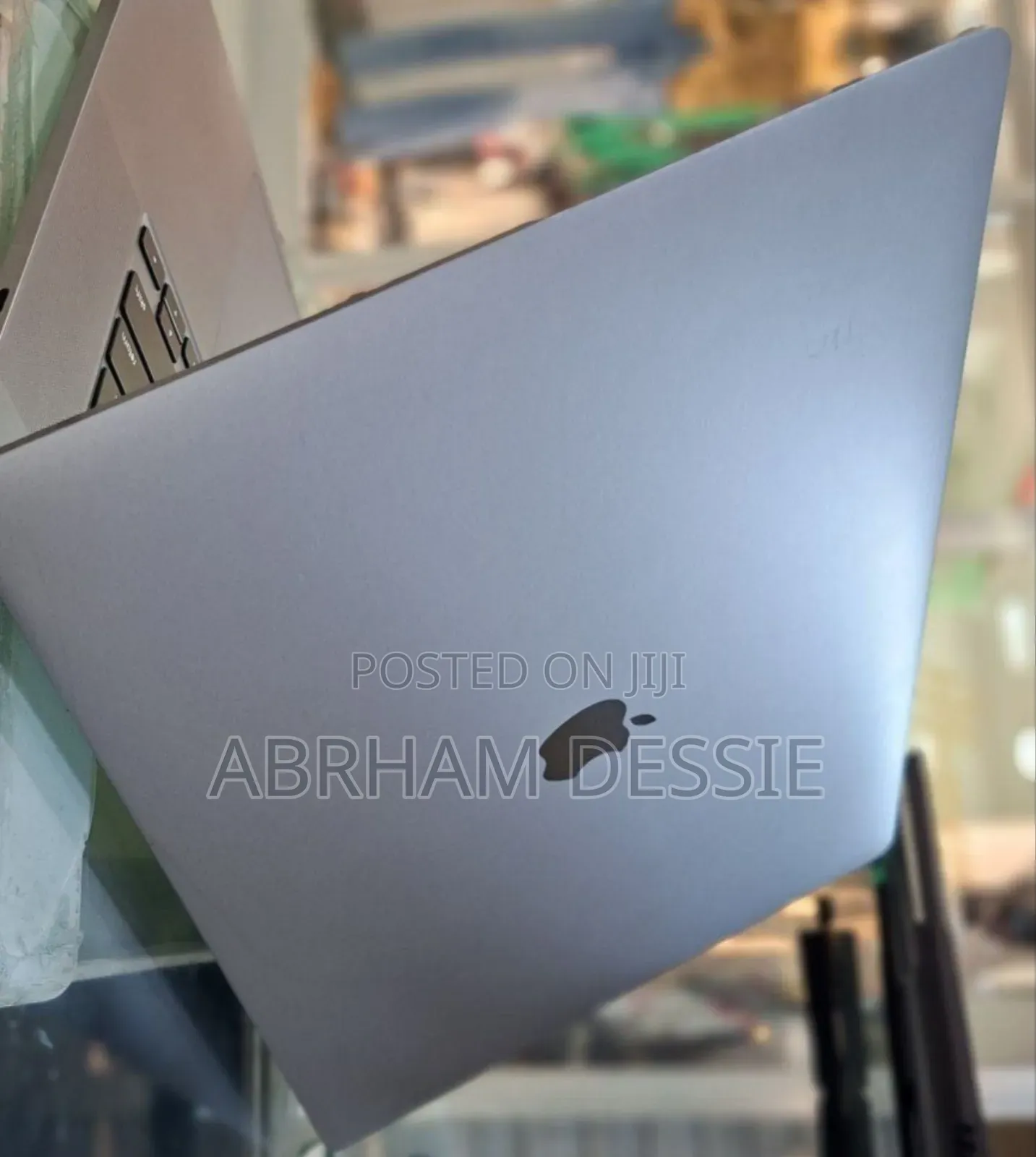New Laptop Apple MacBook Pro 2019 32GB Intel Core I9 SSD 1T