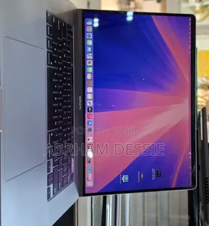 New Laptop Apple MacBook Pro 2019 32GB Intel Core I9 SSD 1T