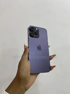 Photo - Apple iPhone 14 Pro Max 256 GB Purple
