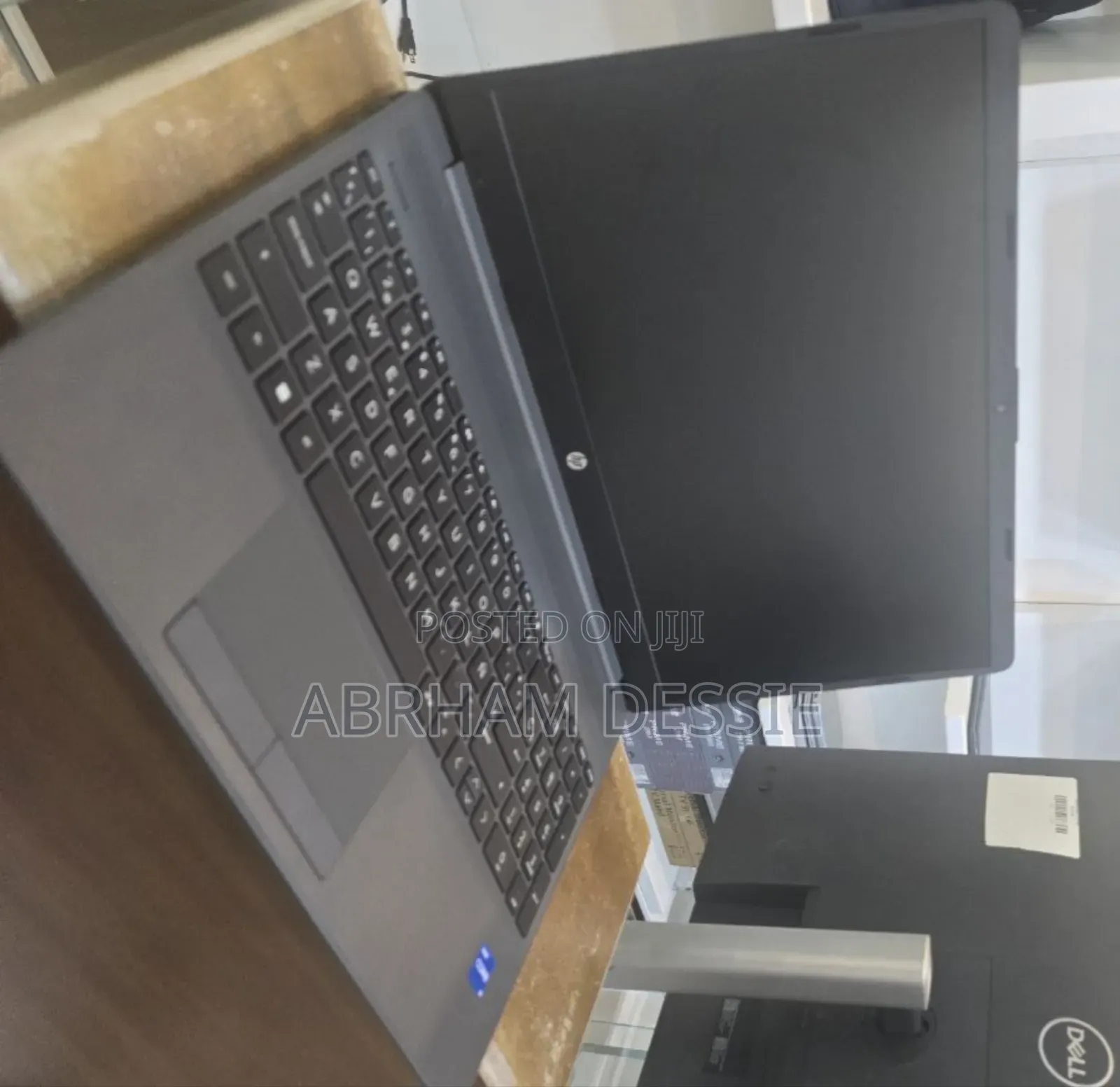 New Laptop HP Stream Notebook 8GB Intel Core I5 SSD 1T