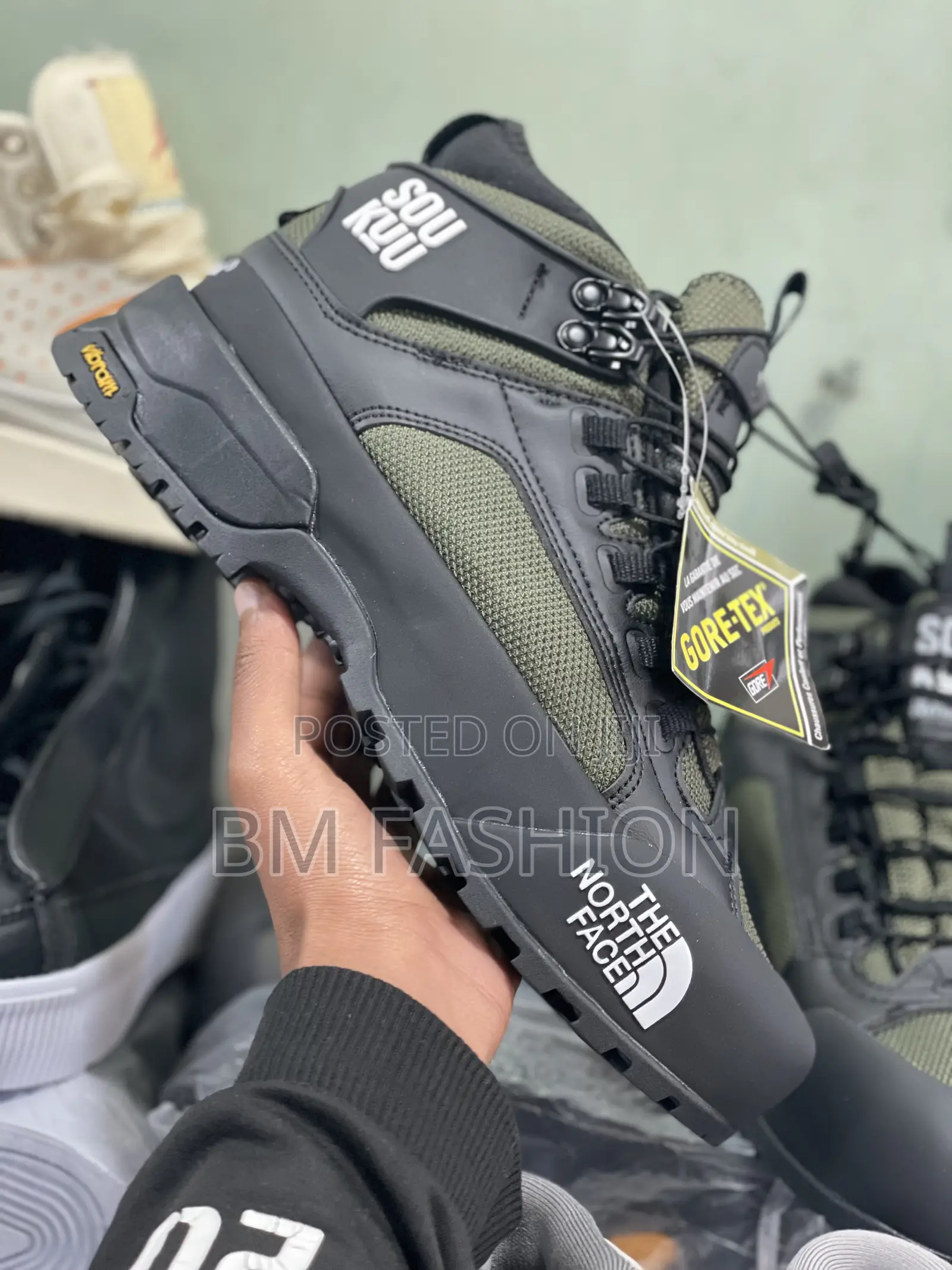 The North Face Glyncfyy Green X Black Mid Boots