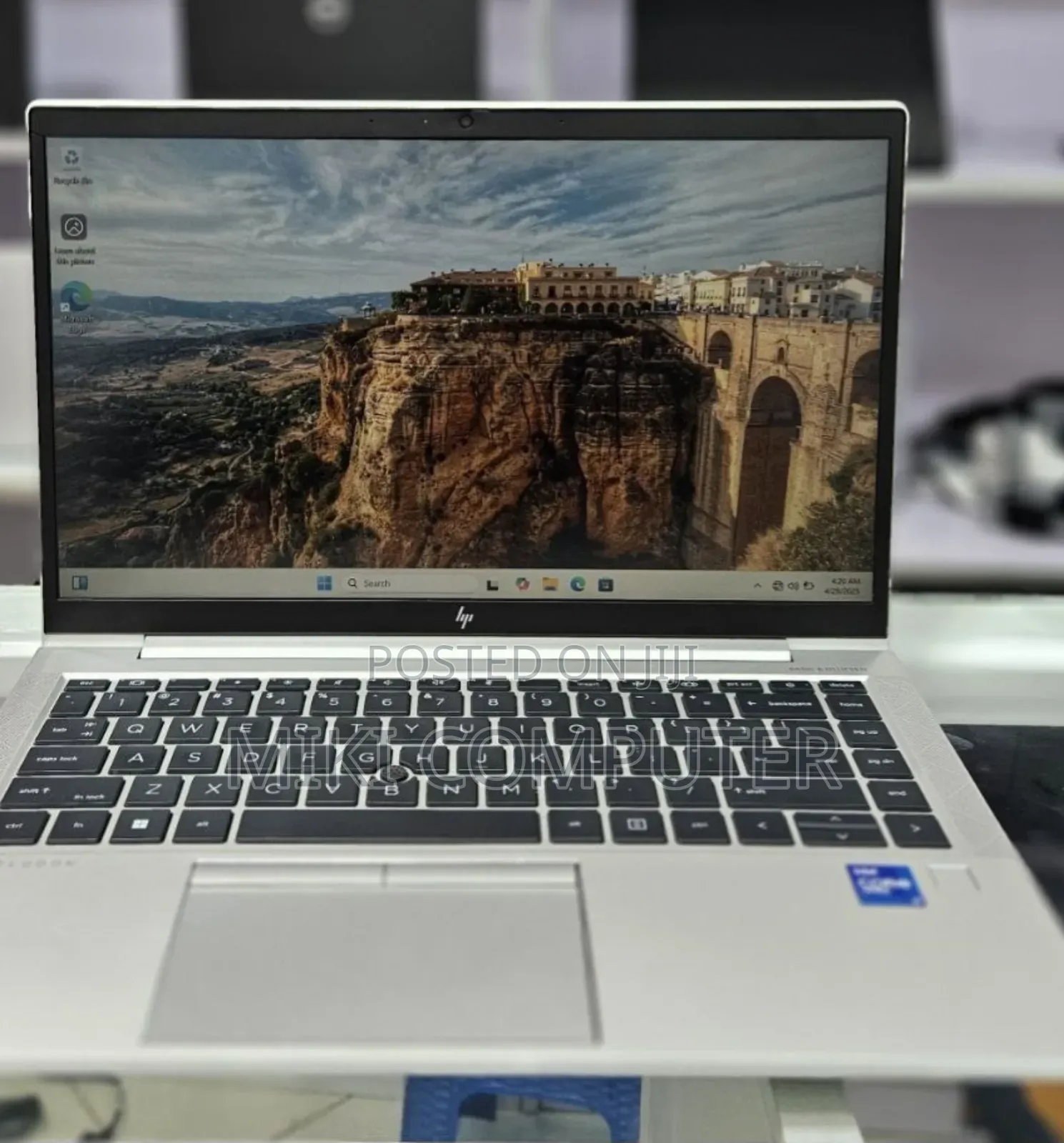 New Laptop HP EliteBook 840 G8 16GB Intel Core I7 SSD 512GB