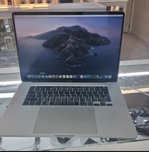 New Laptop Apple MacBook Pro 2019 16GB Intel Core I7 SSD 512GB