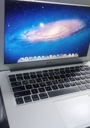 Photo - New Laptop Apple MacBook Air 2011 4GB Intel Core i5 SSD 128GB