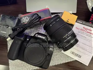 Photo - New Canon 80d With 18-200mm Lens From Germany