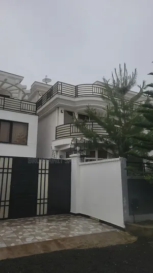 3bdrm Apartment in Ayat Near Sunshine , Yeka for sale