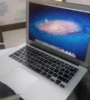 Photo - New Laptop Apple MacBook Air 2011 4GB Intel Core I5 SSD 128GB