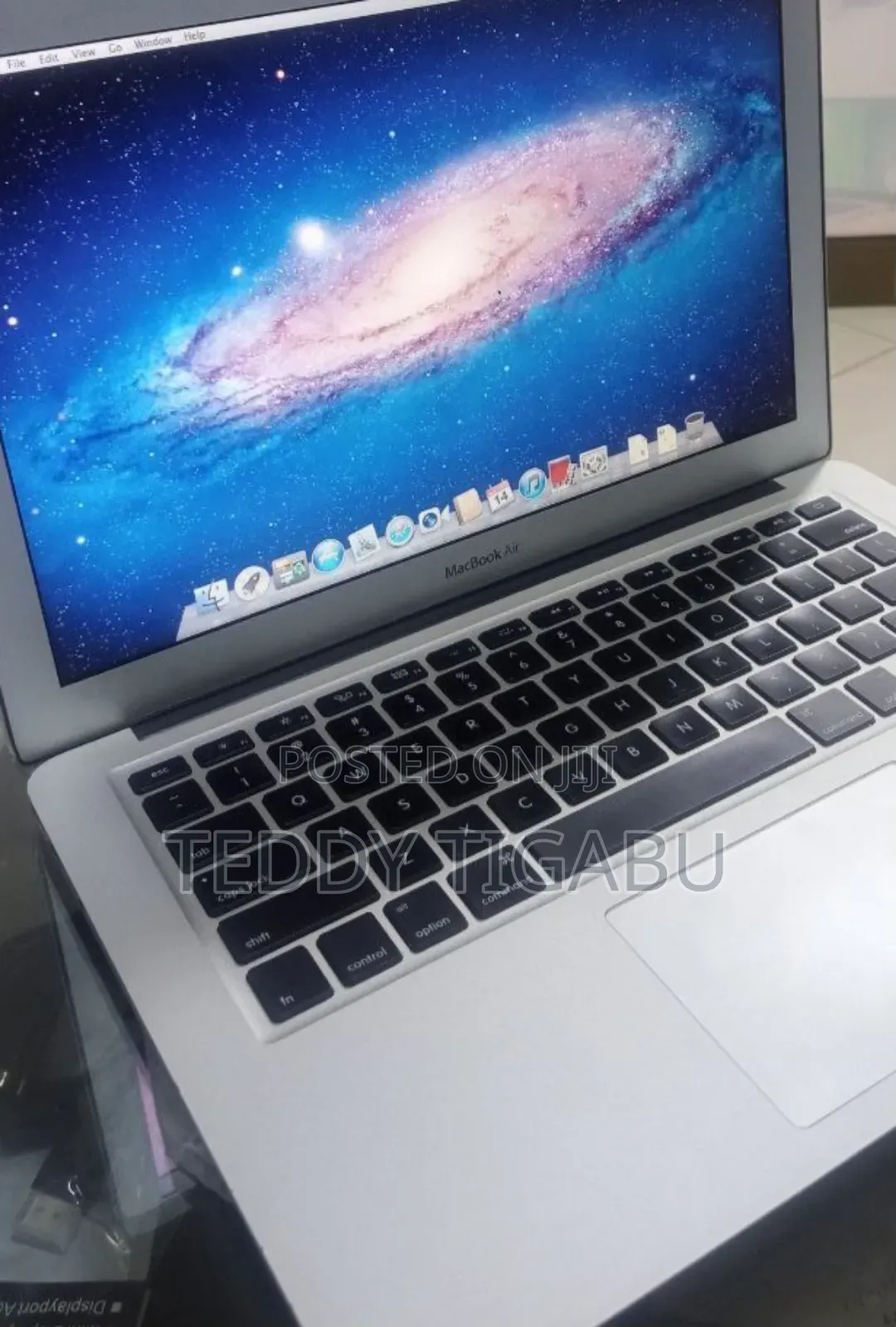 New Laptop Apple MacBook Air 2011 4GB Intel Core I5 SSD 128GB