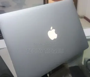 New Laptop Apple MacBook Air 2011 4GB Intel Core I5 SSD 128GB