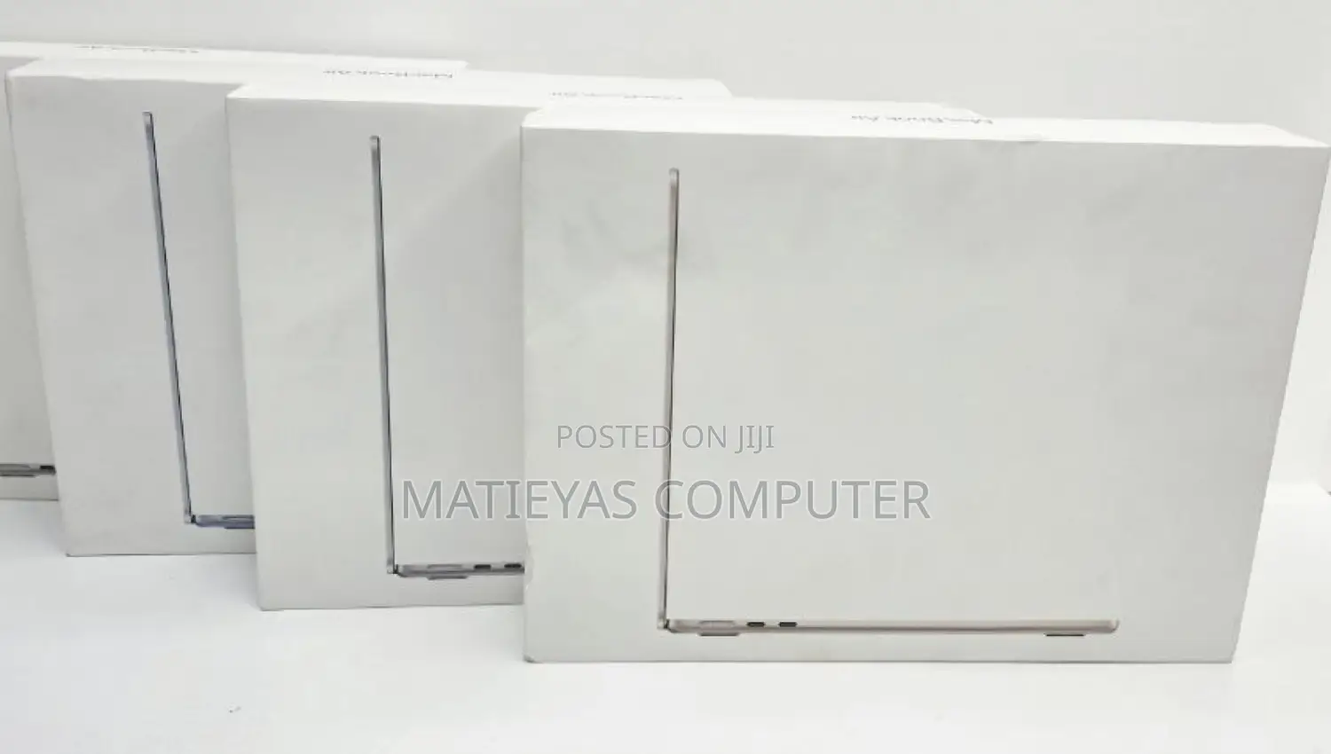 New Laptop Apple MacBook Air 2025 M4 13-Inch 16GB Apple M4 SSD 256GB