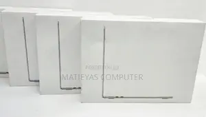 New Laptop Apple MacBook Air 2025 M4 13-Inch 16GB Apple M4 SSD 256GB