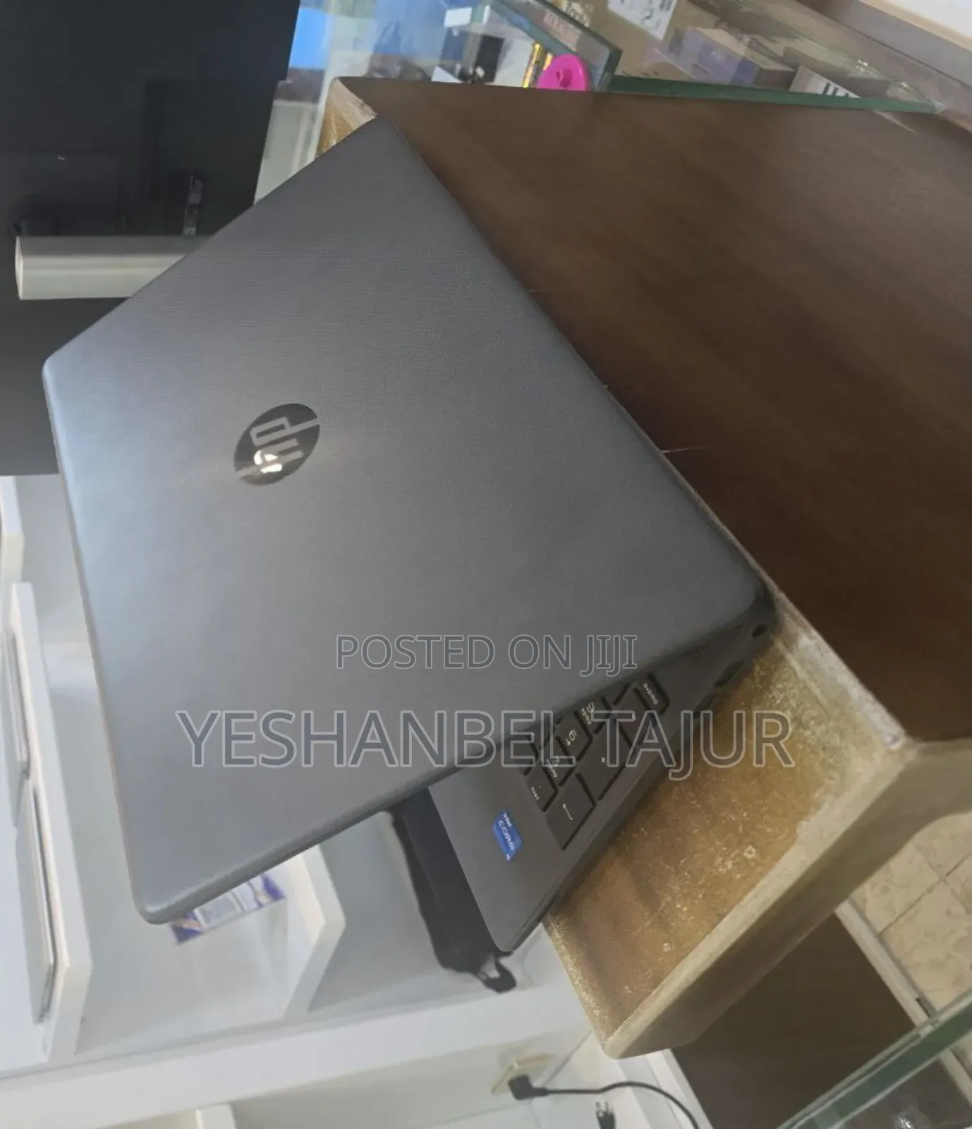 New Laptop HP Stream Notebook 8GB Intel Core I5 SSD 1T