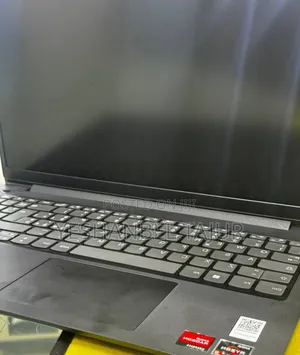 New Laptop Lenovo Ideapad 3 8GB AMD Ryzen 3 SSD 256GB
