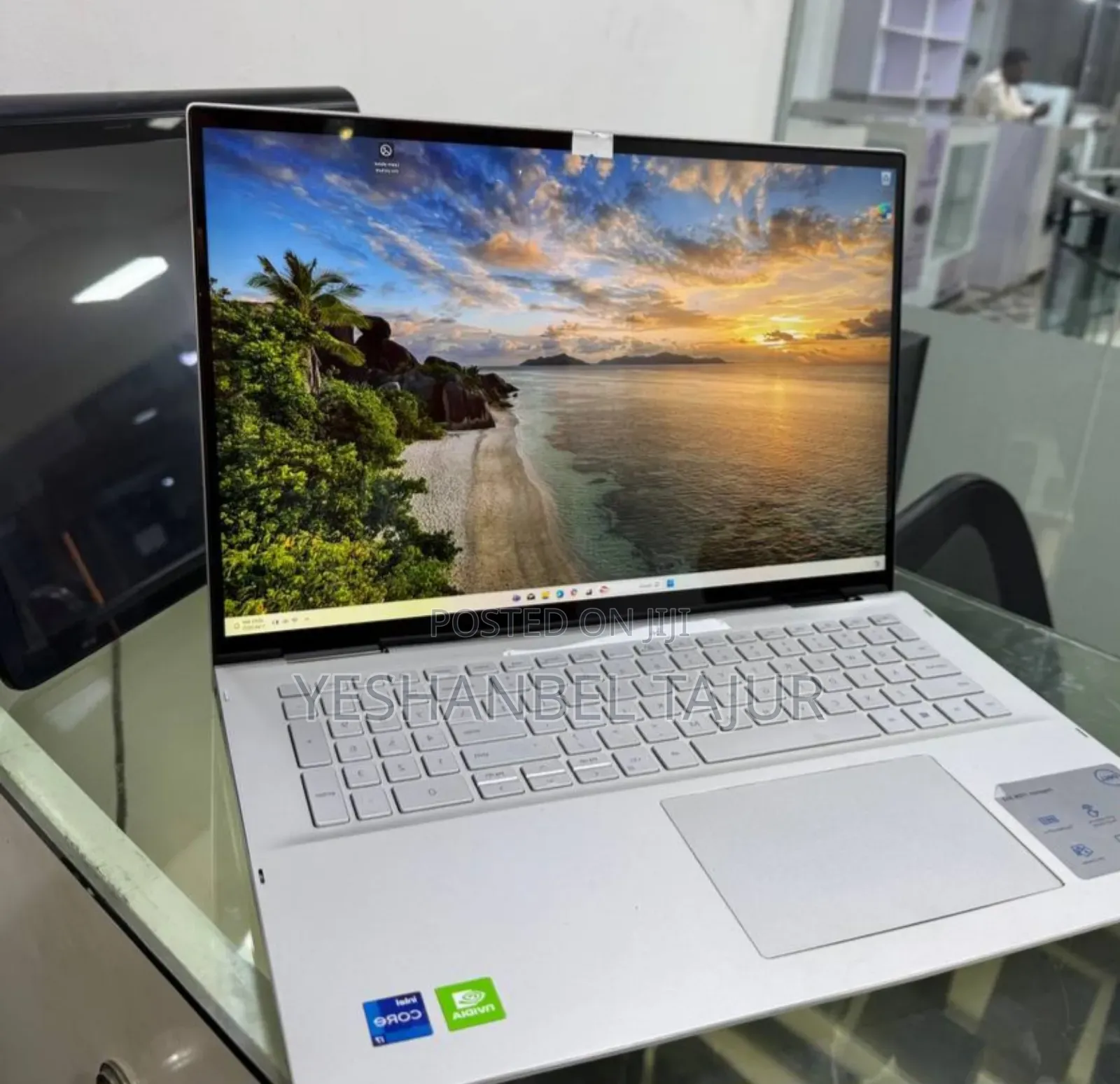 New Laptop Dell Inspiron 15 8GB Intel Core I7 SSD 512GB