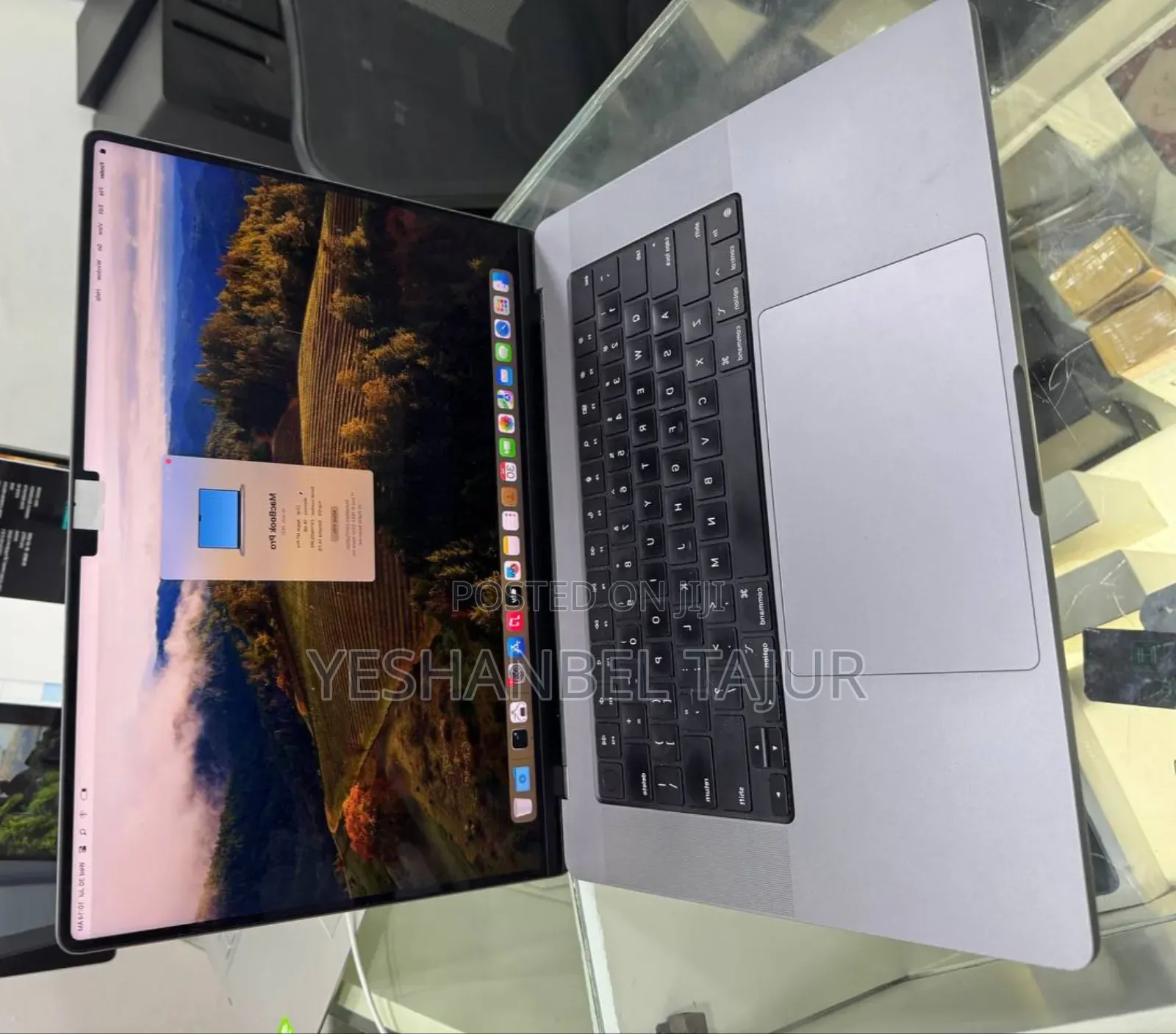 New Laptop Apple MacBook Pro 2021 M1 16GB Apple M1 Pro SSD 512GB