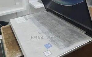 New Laptop HP 14-Ep0063 12GB Intel Core I3 SSD 512GB