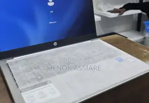 New Laptop HP 14-Ep0063 12GB Intel Core I3 SSD 512GB