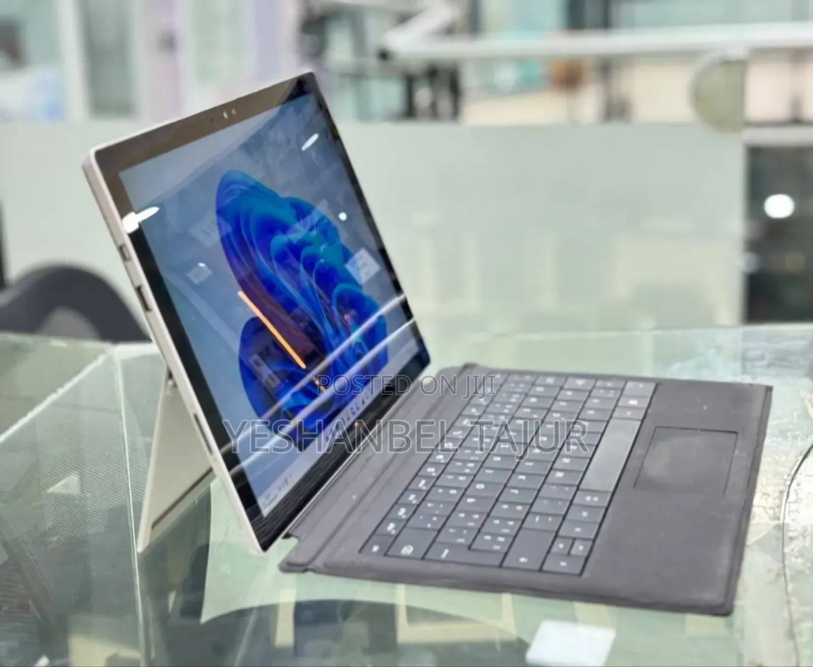 New Laptop Microsoft Surface Pro 16GB Intel Core I7 SSD 256GB