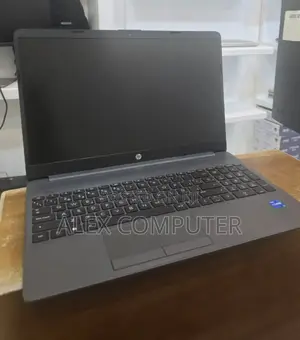 New Laptop HP Stream Notebook 8GB Intel Core I5 SSD 1T