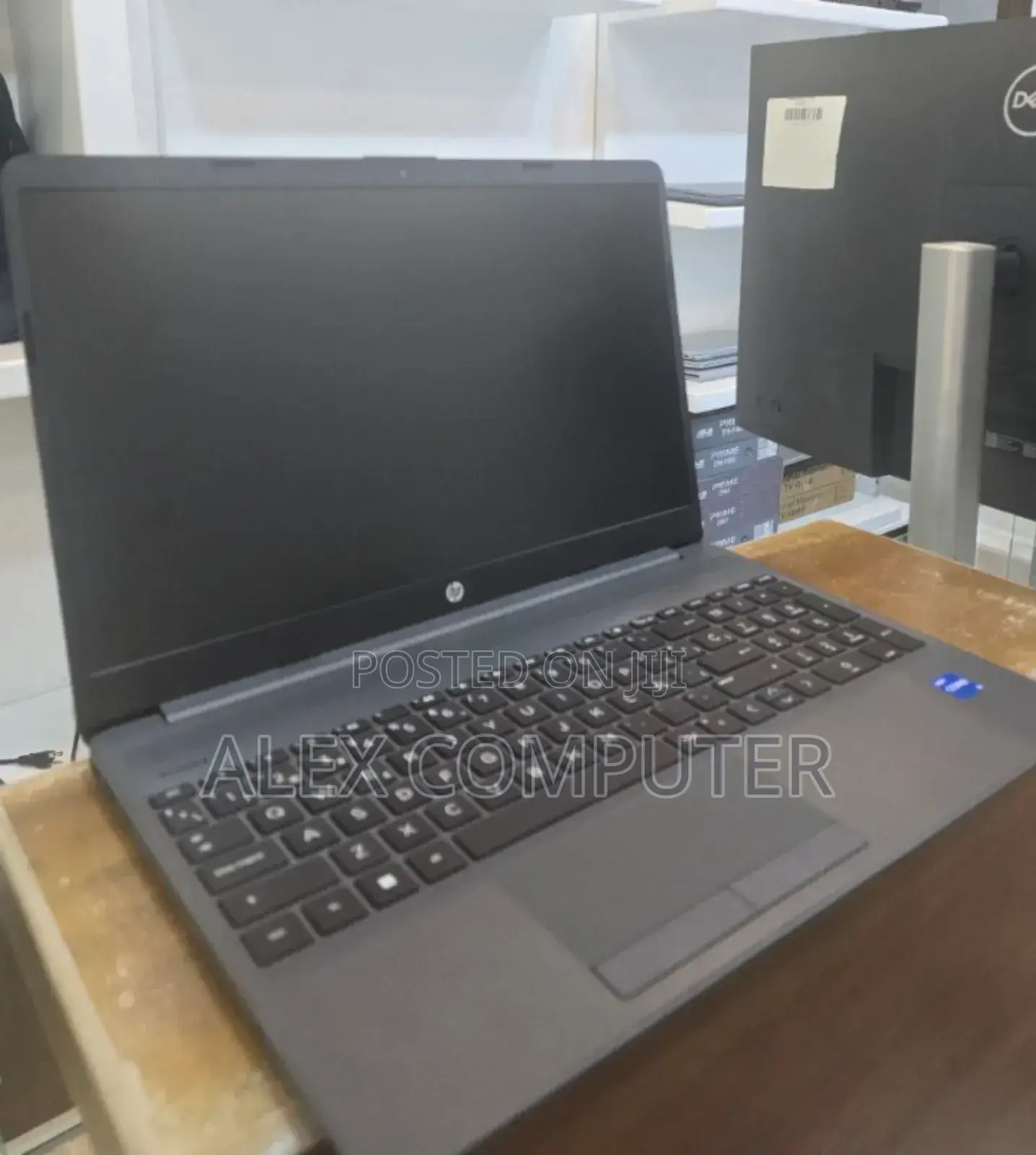 New Laptop HP Stream Notebook 8GB Intel Core I5 SSD 1T