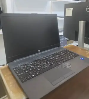 New Laptop HP Stream Notebook 8GB Intel Core I5 SSD 1T