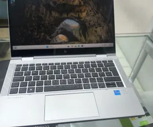New Laptop HP EliteBook 830 G8 16GB Intel Core I5 SSD 512GB