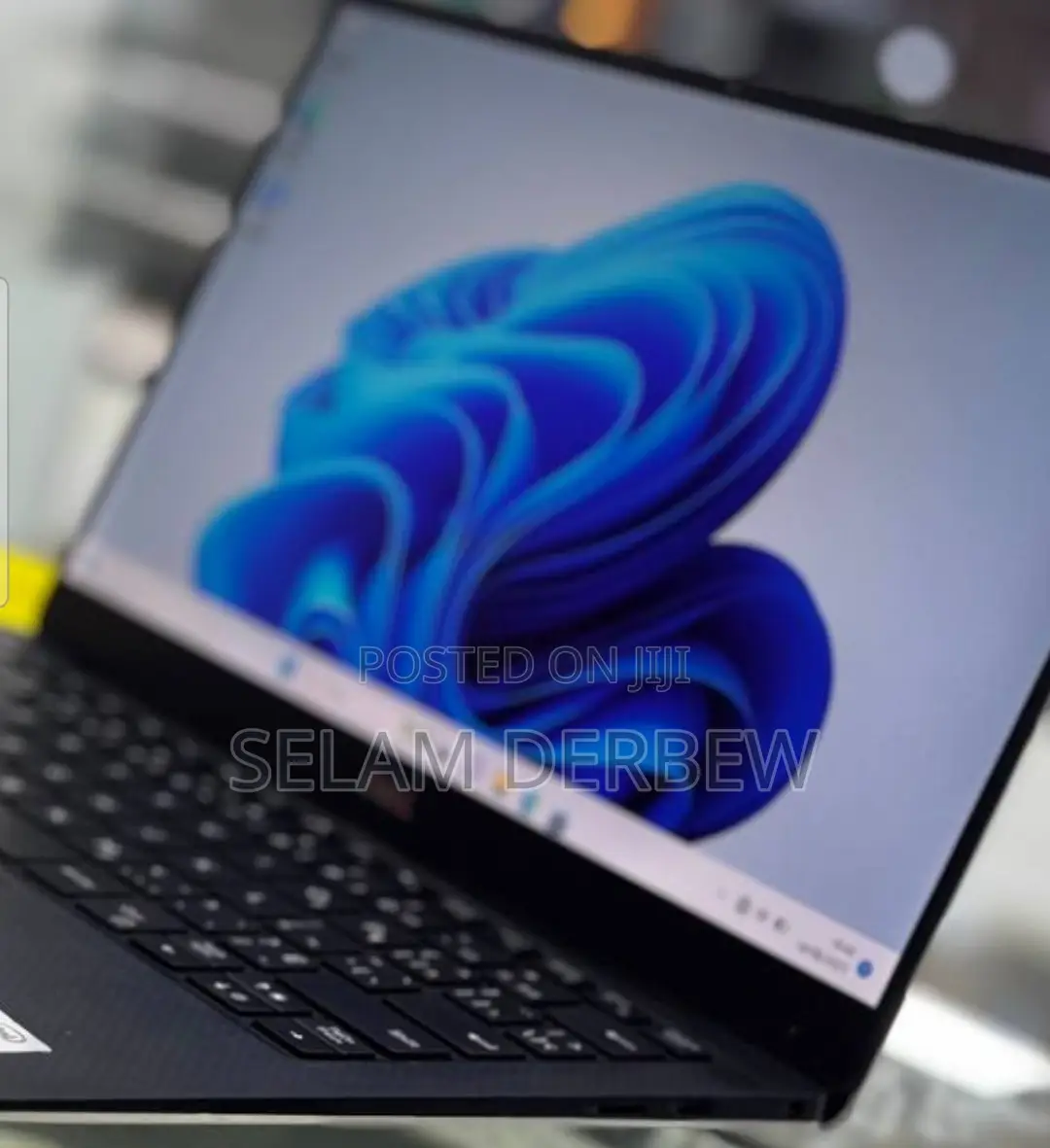 New Laptop Dell XPS 13 8GB Intel Core I7 SSD 512GB