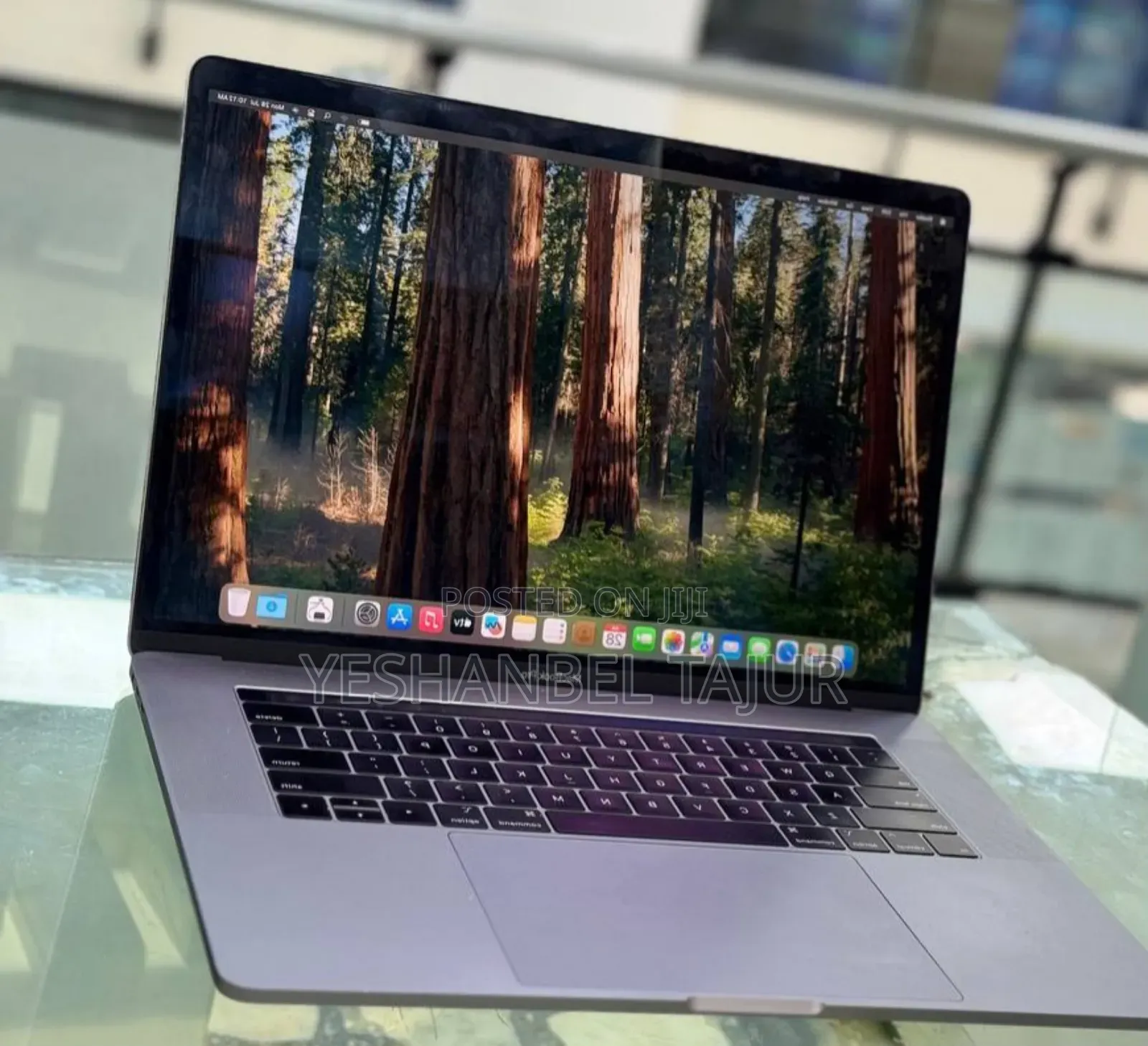 New Laptop Apple MacBook Pro 2019 16GB Intel Core I7 SSD 512GB
