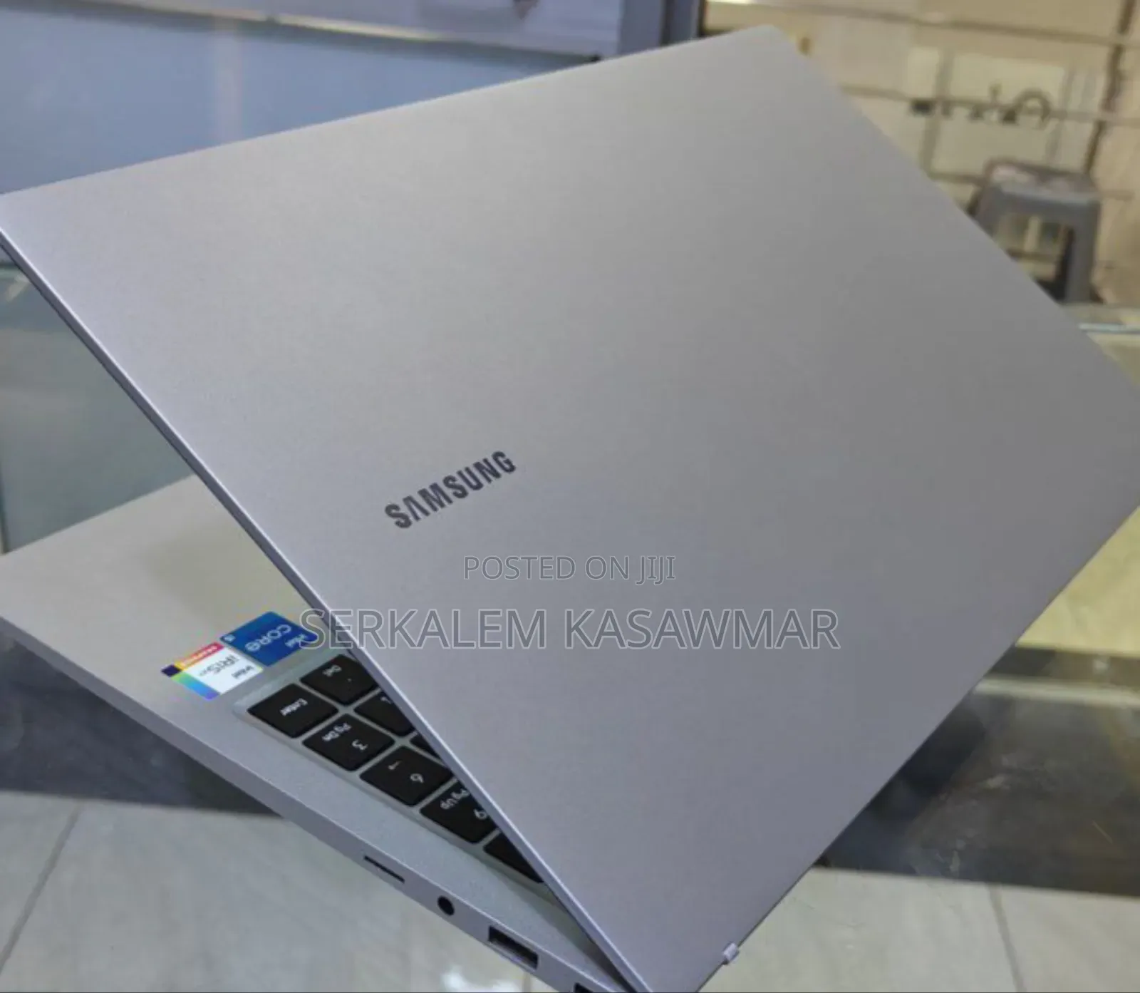 New Laptop Samsung Galaxy Book 2 8GB Intel Core I5 SSD 256GB