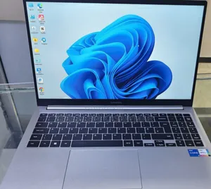 New Laptop Samsung Galaxy Book 2 8GB Intel Core I5 SSD 256GB